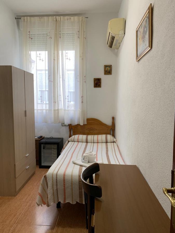Single Room Shared Toilet